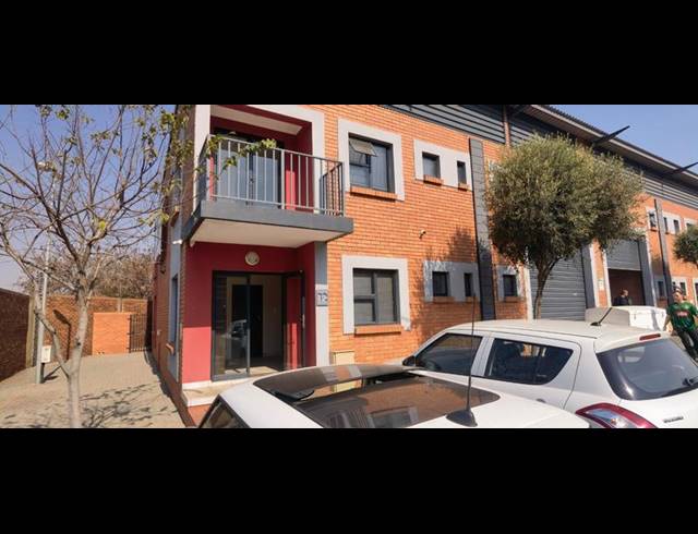 INDUSTRIAL PROPERTY TO RENT IN N4 GATEWAY INDUSTRIAL PARK